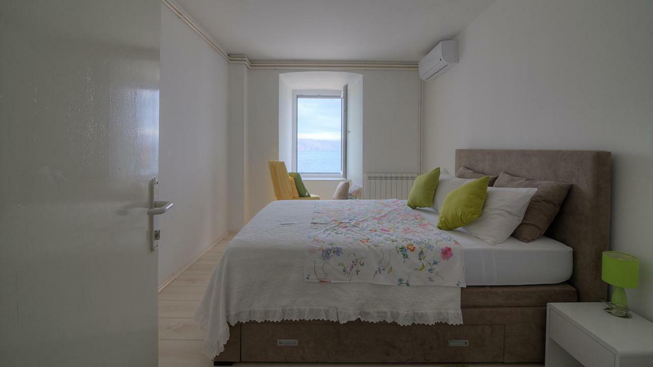 Apartments & Rooms Josephine セニ エクステリア 写真
